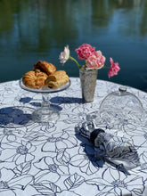 Load image into Gallery viewer, Louise Tablecloth