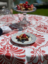 Load image into Gallery viewer, Nancy Tablecloth